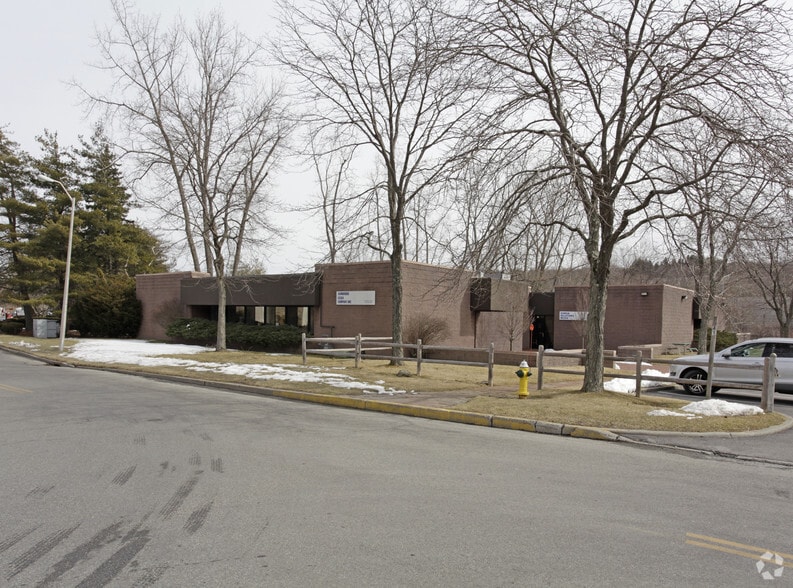 Primary Photo Of 41 Kensico Dr, Mount Kisco Light Manufacturing For Sale
