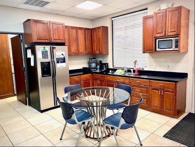 More Photos Of 3326 Watters Rd, Pasadena Medical For Sale