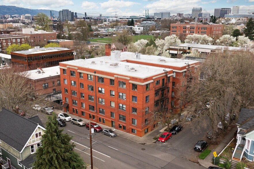 More Photos Of , Portland Multifamily For Sale