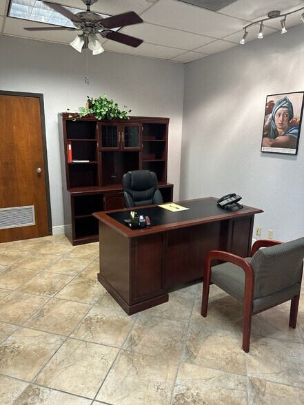 More Photos Of 5110 Wilkinson, Corpus Christi Office For Lease