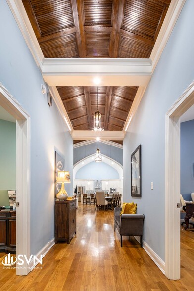 More Photos Of 209 W Jefferson St, Georgetown Office Residential For Sale