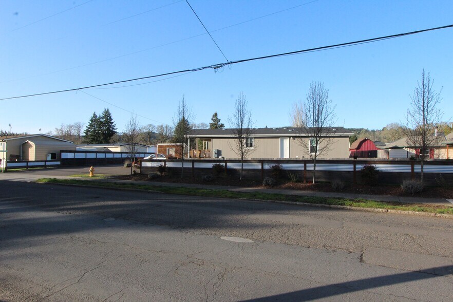 More Photos Of 515 SE Sheridan Rd, Sheridan Manufactured Housing Mobile Home Park For Sale