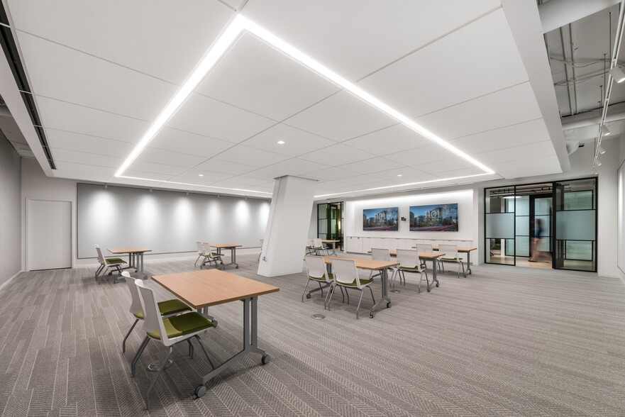 More Photos Of 1101 New York Ave NW, Washington Office For Lease