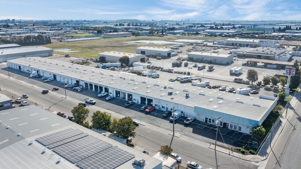 More Photos Of 2695 S Cherry Ave, Fresno Warehouse For Lease