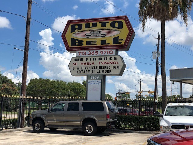More Photos Of 8939 Long Point Rd, Houston Freestanding For Lease