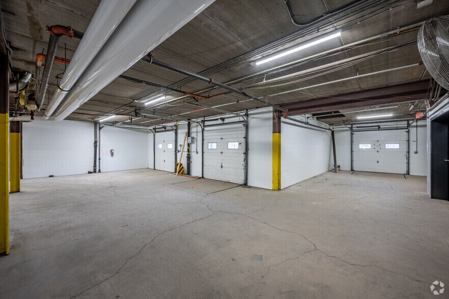 More Photos Of 1936 S Lyndale Ave, Minneapolis Manufacturing For Lease