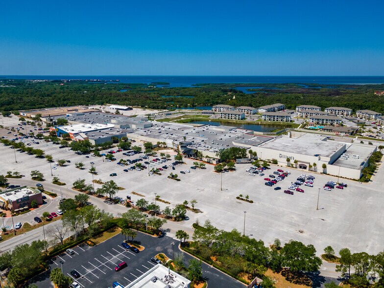 More Photos Of 9409 Us Highway 19, Port Richey Unknown For Lease