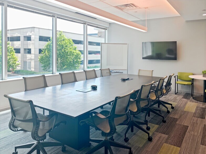 More Photos Of 320 Seven Springs Way, Brentwood Coworking Space