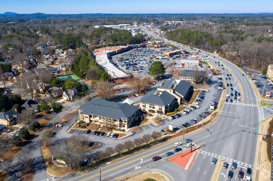 More Photos Of 1121 Johnson Ferry Rd, Marietta Unknown For Lease