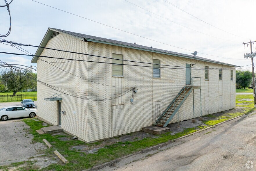 More Photos Of 1700 New York Ave, Arlington Coworking Space