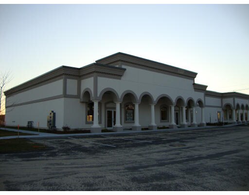 More Photos Of 61 Commerce Way, Plymouth Storefront Retail Office For Lease