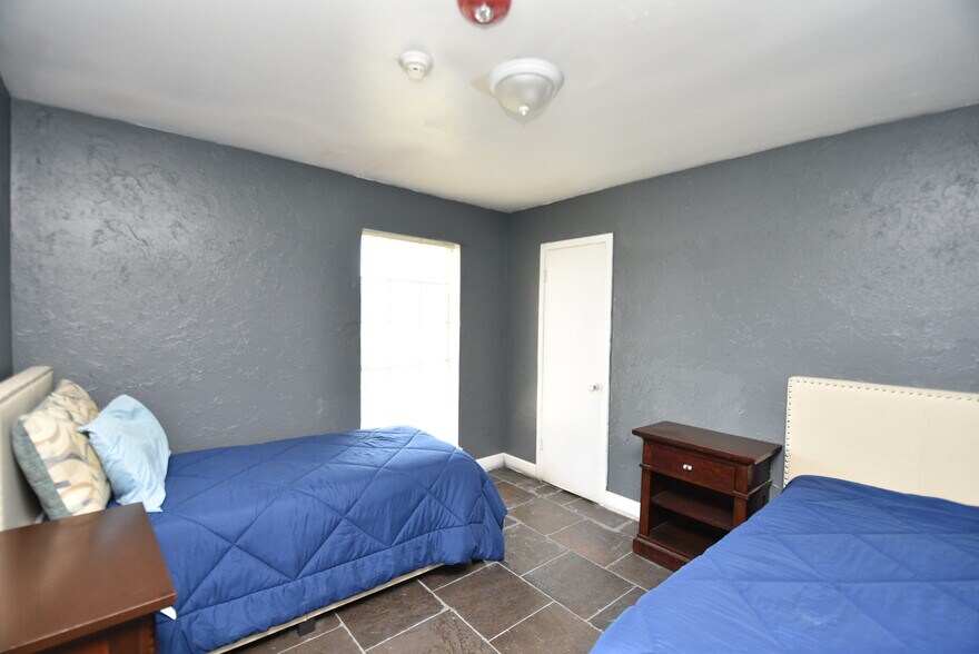 More Photos Of 736 Wilson Rd, Humble Medical For Lease