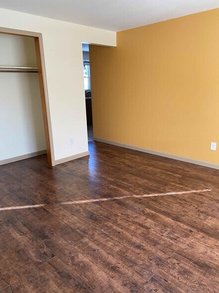 More Photos Of 8479-8481 East Ave, Gasport Apartments For Sale