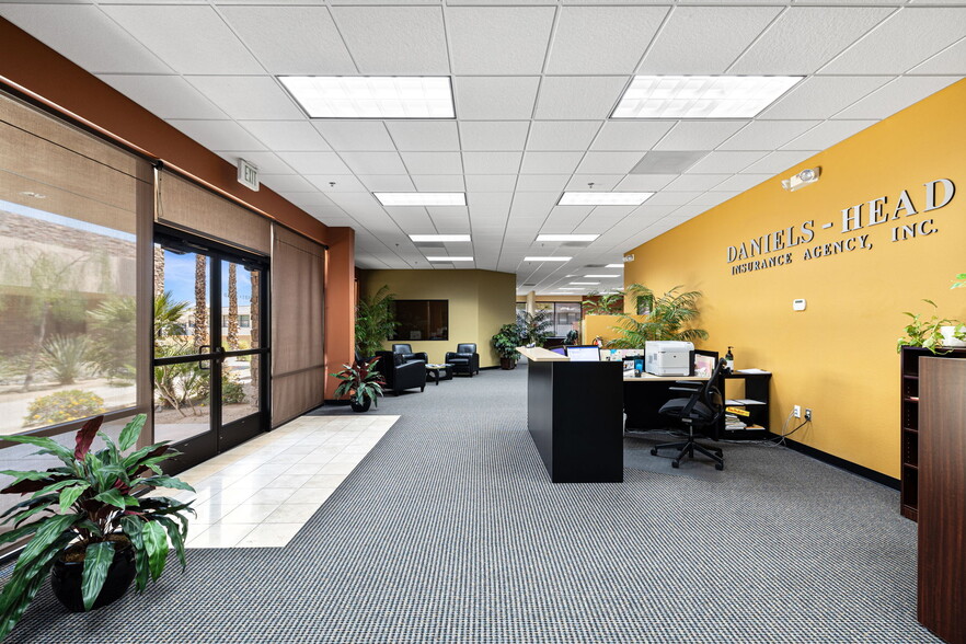More Photos Of 550 S Paseo Dorotea, Palm Springs Medical For Sale