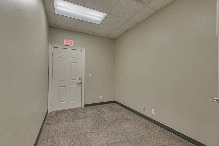 More Photos Of 1001-1045 N Highland Ave, Murfreesboro Medical For Lease