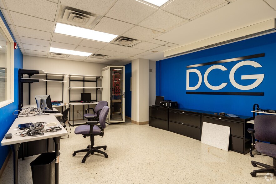 More Photos Of 965 E Jefferson Ave, Detroit Office For Sale