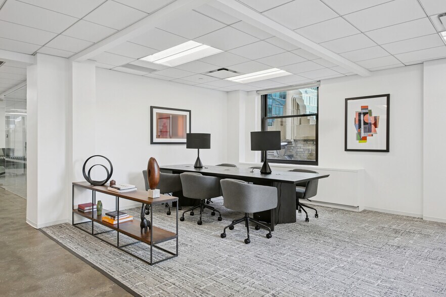 More Photos Of 200 W 41st St, New York Coworking Space
