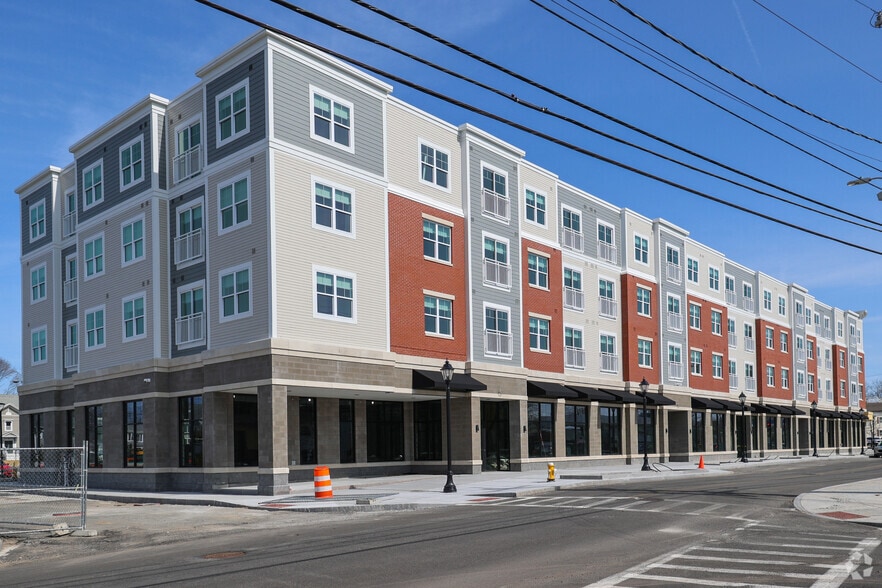 More Photos Of 128 Maple St, Danvers Apartments For Lease