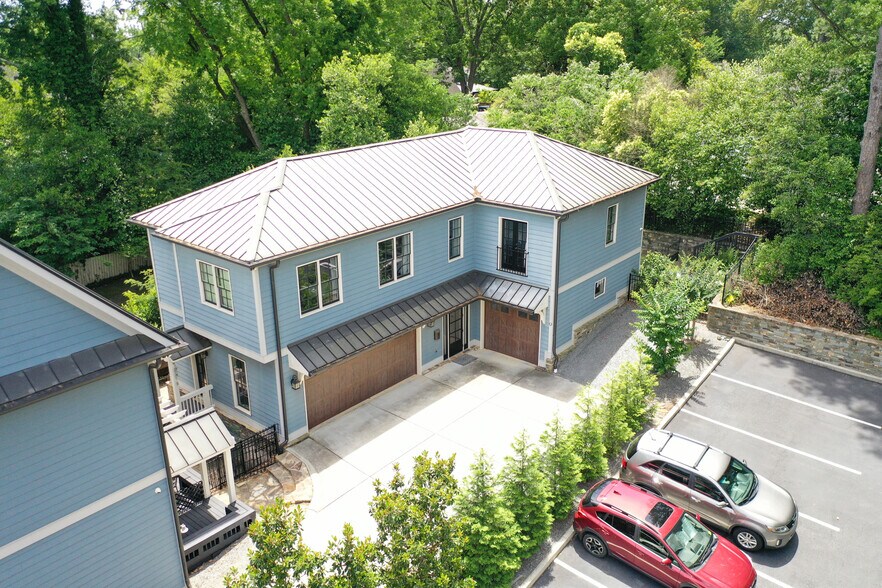 More Photos Of 2972 Lookout Pl NE, Atlanta Office Residential For Sale