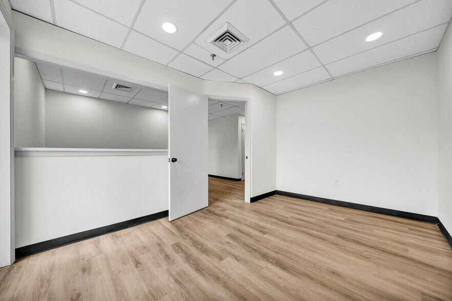 More Photos Of 1000 Valley Forge Cir, King Of Prussia Apartments For Sale