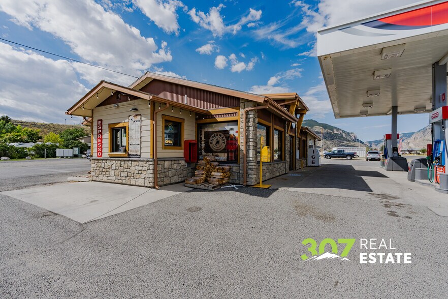 More Photos Of 130 Yellowstone Ave, Cody Convenience Store For Sale