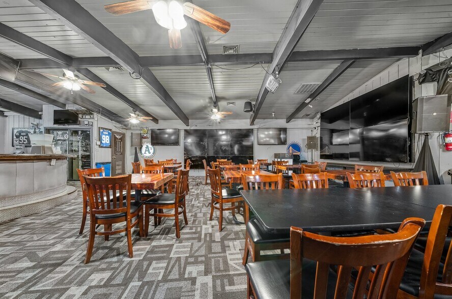 More Photos Of 15028 Hesperian Blvd, San Leandro Freestanding For Sale