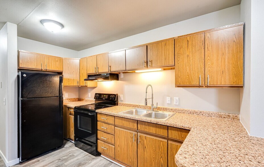 More Photos Of 825-835 Wisconsin St, Oshkosh Apartments For Sale