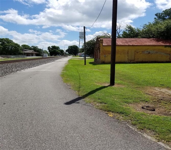 More Photos Of 603 Calhoun St, Richmond Office Residential For Sale