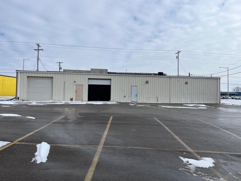More Photos Of 4601 N Dixie Dr, Dayton Auto Repair For Sale