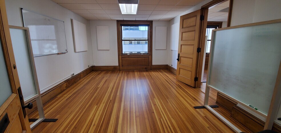 More Photos Of 730 17th St, Denver Office For Sale
