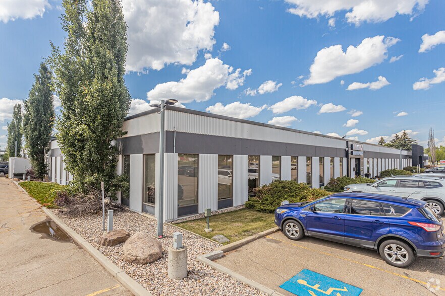 Primary Photo Of 13140 St Albert Trl NW, Edmonton Office For Lease