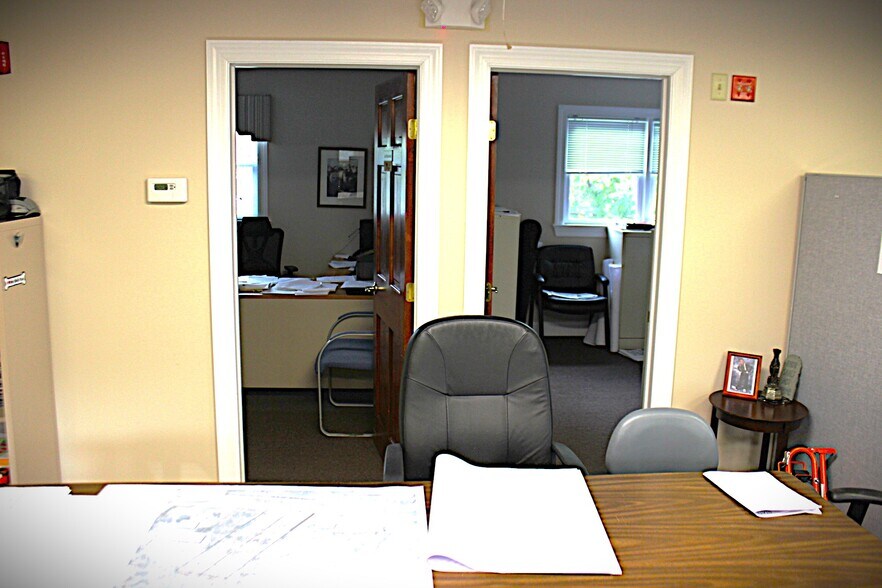 More Photos Of 205 State Route 31 N, Washington Office Residential For Sale