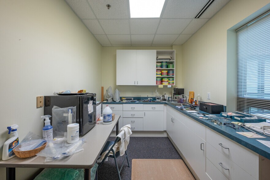 More Photos Of 610 Jones Ferry Rd, Carrboro Medical For Sale