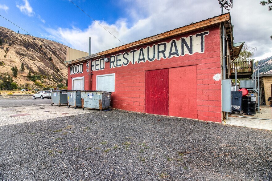 More Photos Of 8590 WA-410, Naches Convenience Store For Sale
