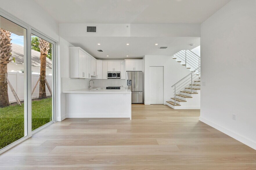 More Photos Of 312 12th Ave N, Lake Worth Beach Land For Sale