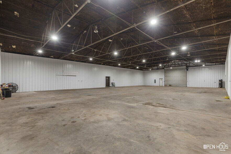 More Photos Of 9478 Seymour Hwy, Wichita Falls Industrial For Sale