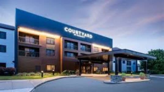 Primary Photo Of 2901 Airport Dr, Columbus Hotel For Sale