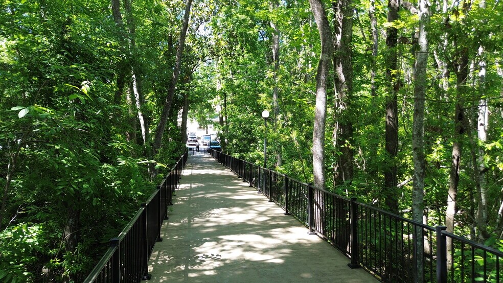 More Photos Of 2301 Park Ave, Orange Park Medical For Lease