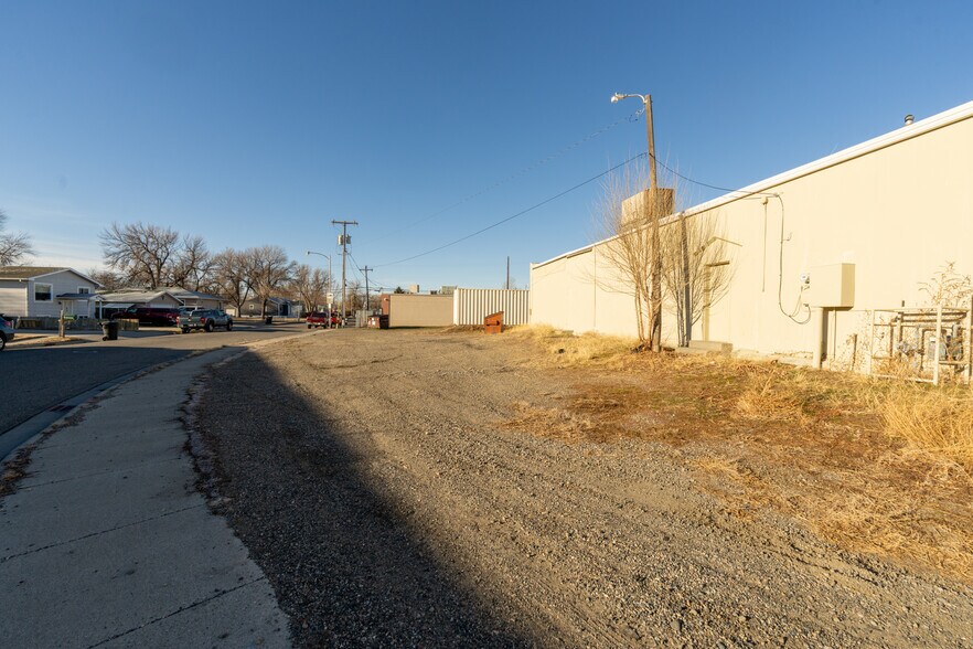 More Photos Of 1 MacArthur Ave, Billings Freestanding For Sale