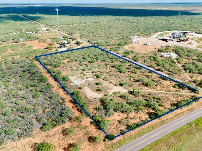 More Photos Of MM56 IH-35 Frontage, Artesia Wells Land For Sale