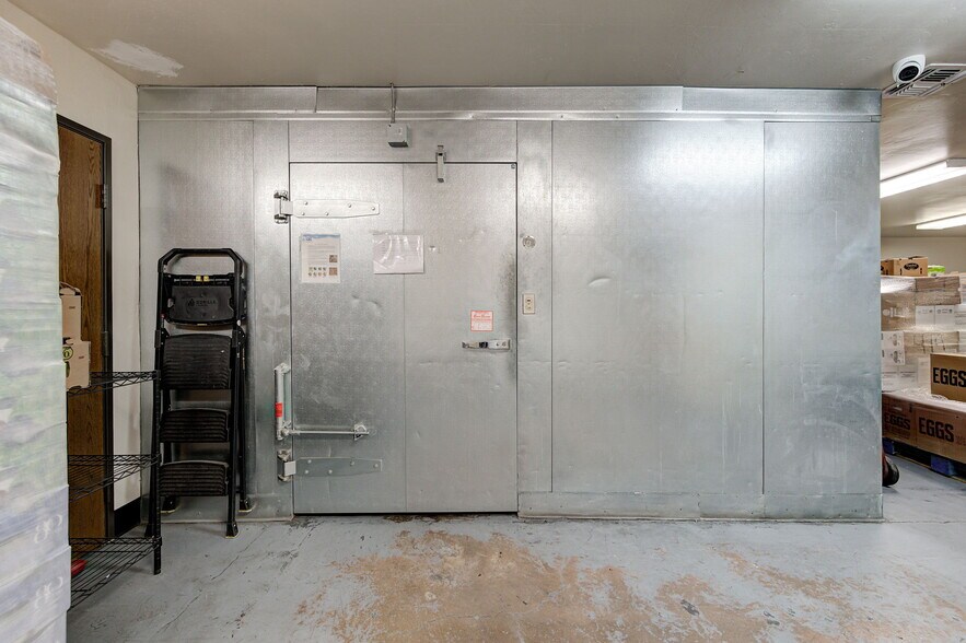 More Photos Of 3530 N MacArthur Blvd, Oklahoma City Medical For Sale