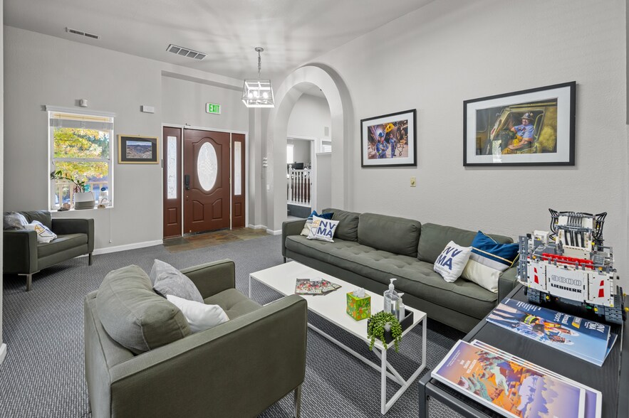 More Photos Of 3185 Lakeside Dr, Reno Office For Sale