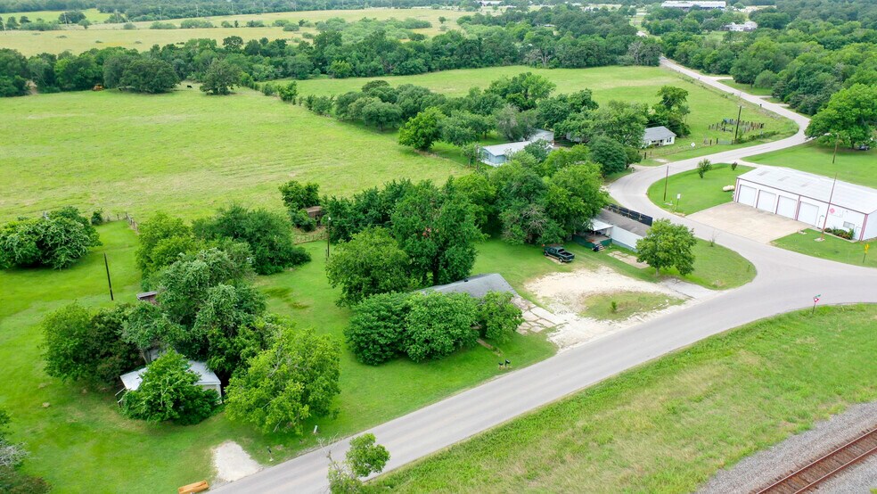 More Photos Of 4180 Koppe Bridge Rd, College Station Office For Sale