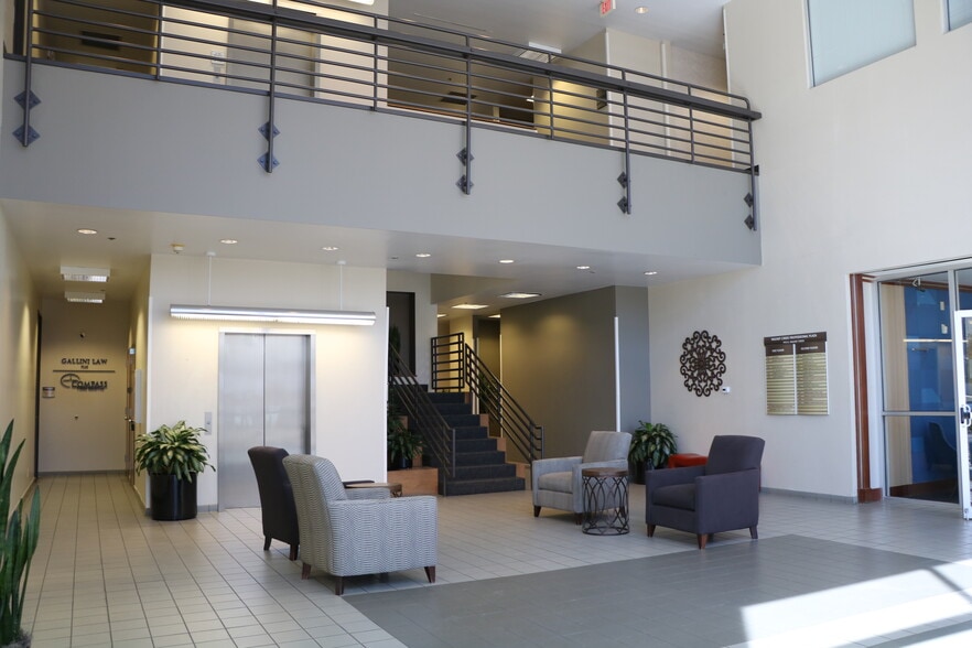 More Photos Of 990 N Walnut Creek Dr, Mansfield Office For Lease