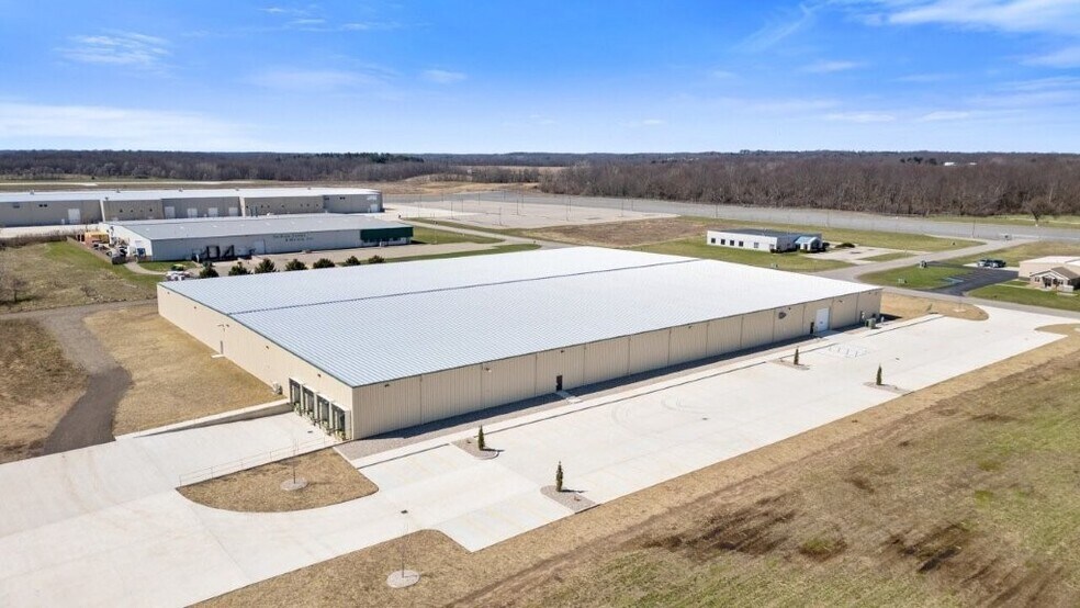Primary Photo Of 990 Haines Blvd, Sturgis Distribution For Lease