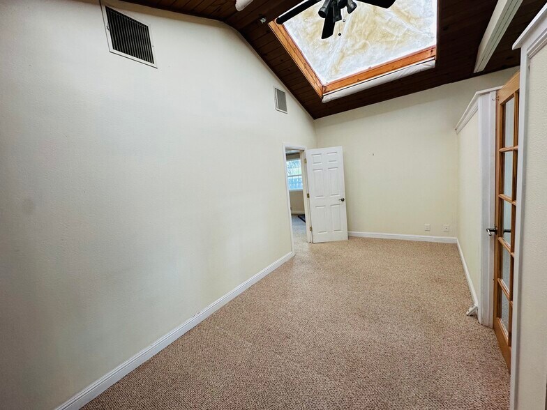 More Photos Of 1248 Laurel Ln, San Luis Obispo Office Residential For Sale