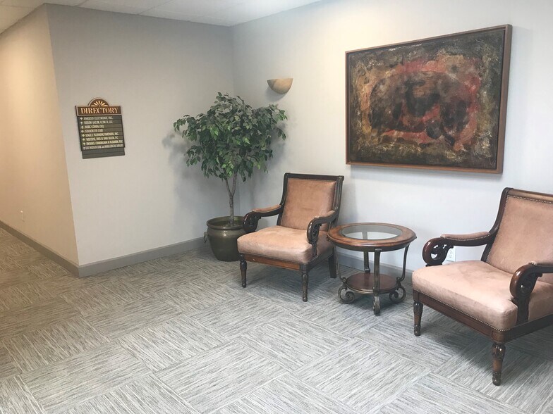 More Photos Of 930 Albany Shaker Rd, Latham Medical For Lease