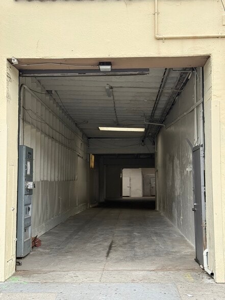 More Photos Of 2414 San Bruno Ave, San Francisco Flex For Lease