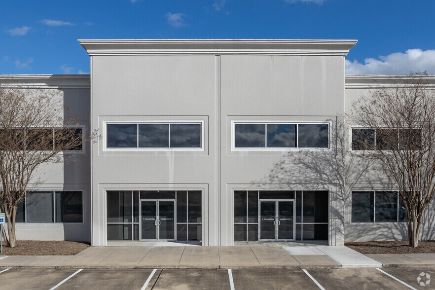 More Photos Of 12300 Dairy Ashford Rd, Sugar Land Unknown For Lease