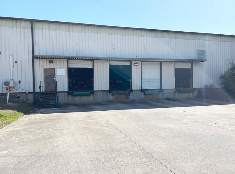 More Photos Of 4208 Murchison Rd, Fayetteville Warehouse For Sale